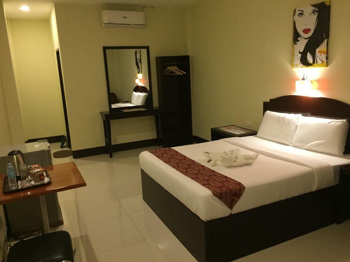Hollywood Suites General Santos City Zewnętrze zdjęcie