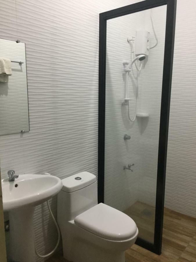 Hollywood Suites General Santos City Zewnętrze zdjęcie