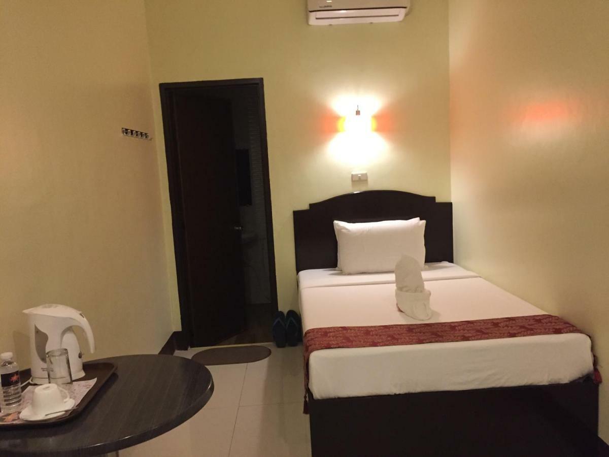 Hollywood Suites General Santos City Zewnętrze zdjęcie