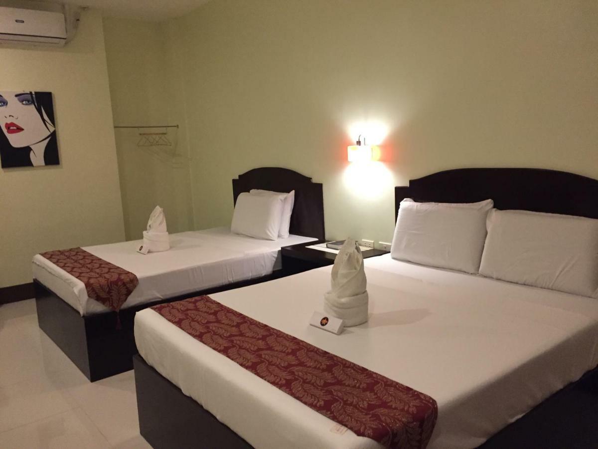 Hollywood Suites General Santos City Zewnętrze zdjęcie