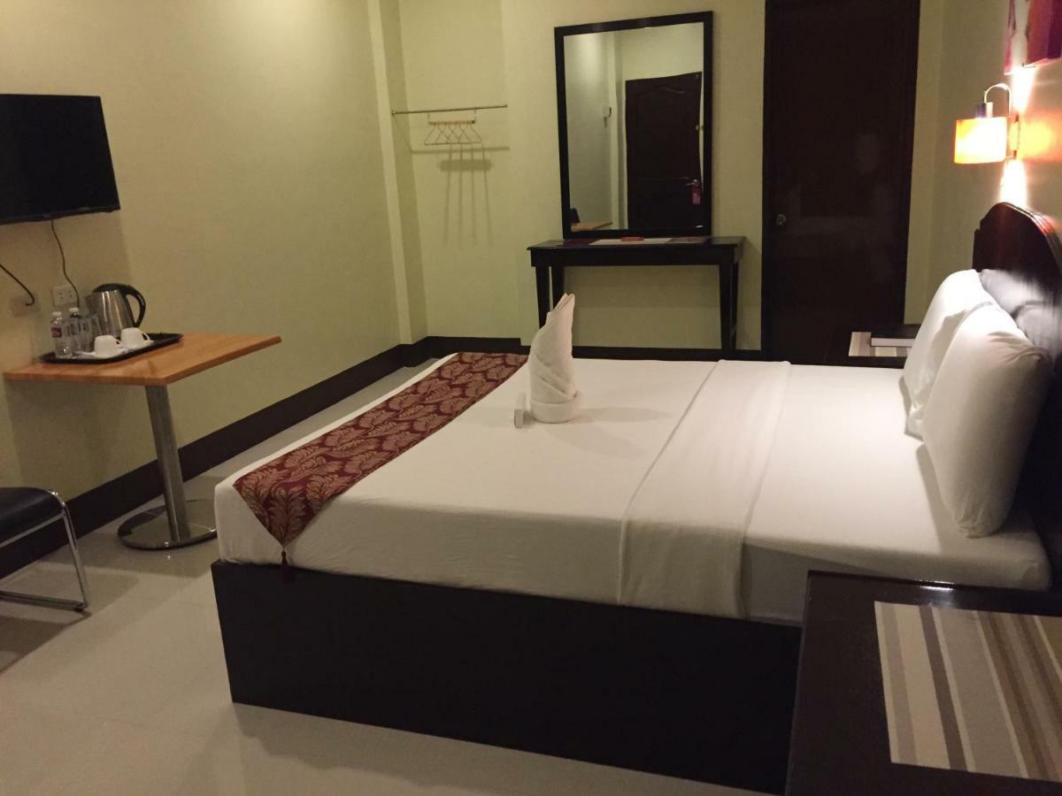 Hollywood Suites General Santos City Zewnętrze zdjęcie